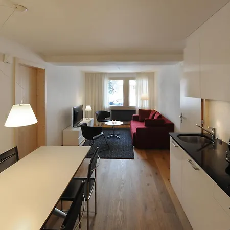 Lenkstrasse 4 & 6 *