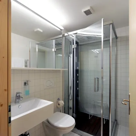 Lenkstrasse 4 & 6 Lenk